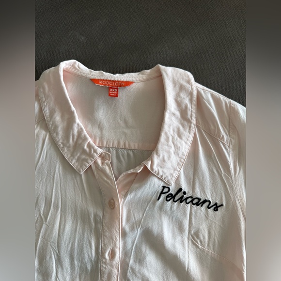 *SOLD* ModCloth Pale Pink Pelicans Bowling Shirt Button Down XXS - Picture 3 of 3